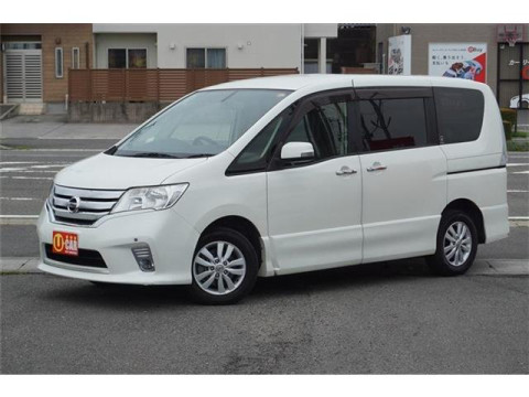 日産 セレナ